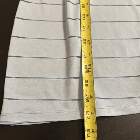 Women's Athleta Blue Striped Tank Top - Picture 4 of 7